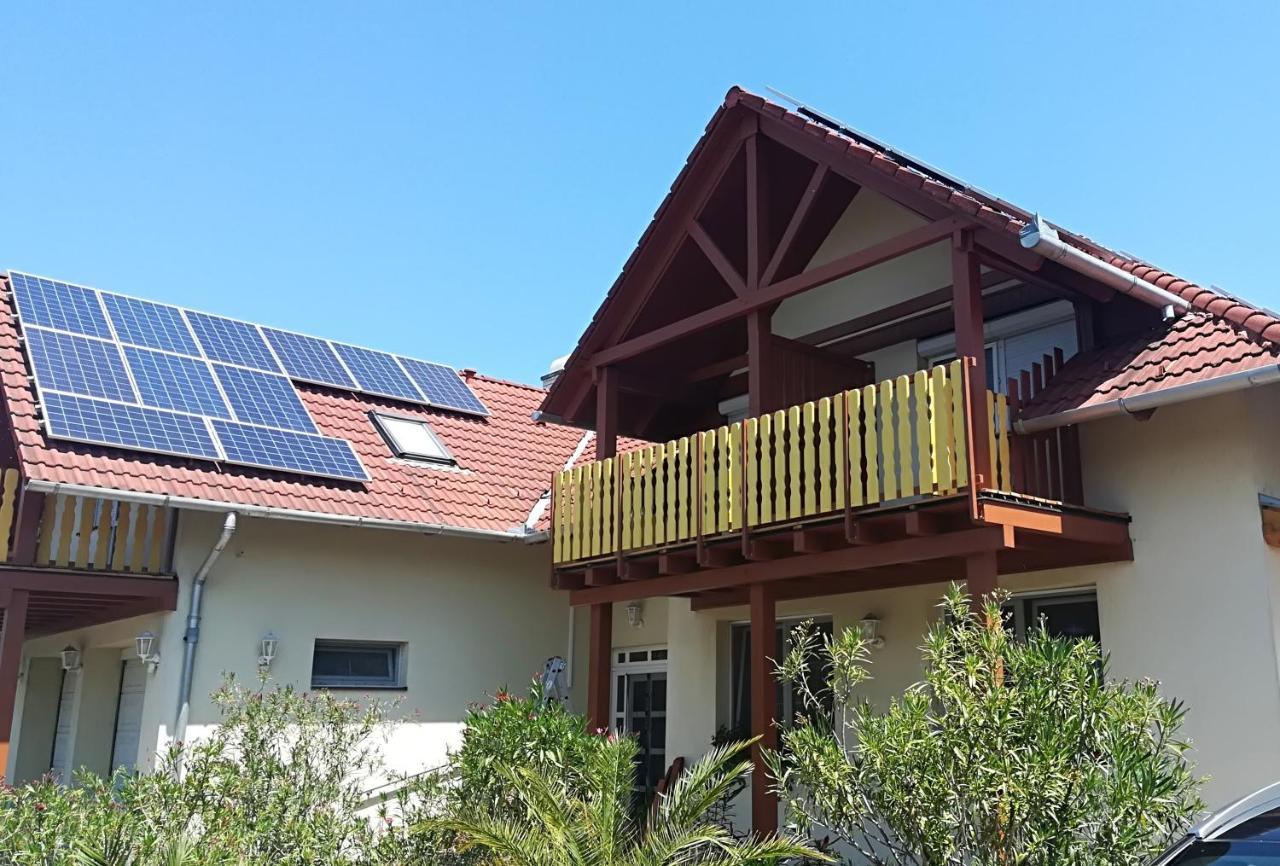 Hotel Haus Marika Siófok Zewnętrze zdjęcie