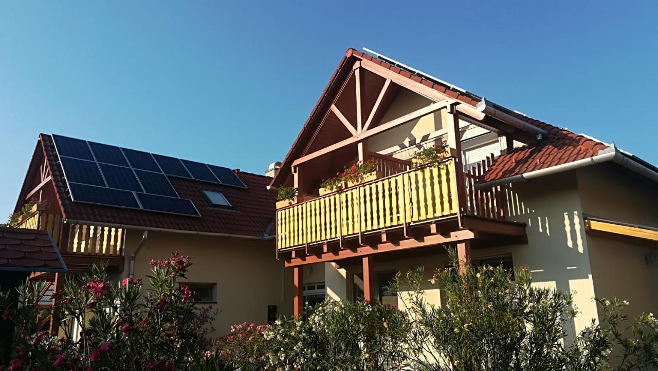 Hotel Haus Marika Siófok Zewnętrze zdjęcie