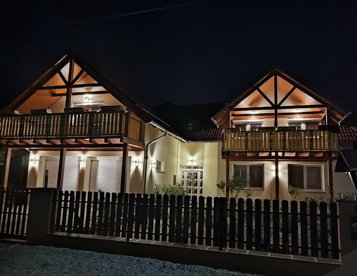 Hotel Haus Marika Siófok Zewnętrze zdjęcie
