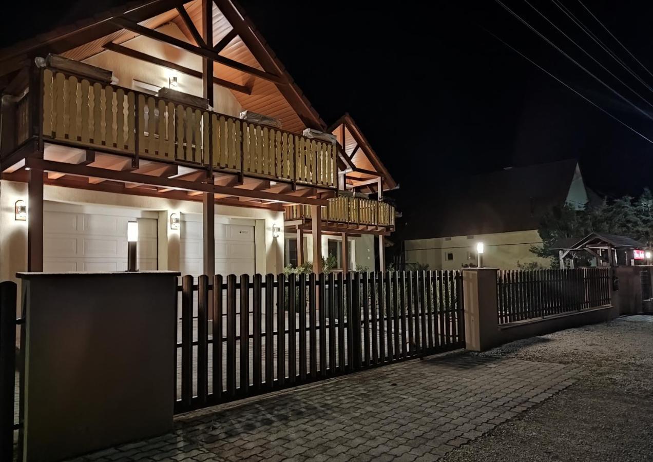 Hotel Haus Marika Siófok Zewnętrze zdjęcie